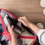 Berutang Demi Promo Akhir Tahun, Worth It atau Bikin Pusing? - Tuwaga