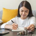 10 Cara Mengelola Keuangan Mahasiswa dengan Bijak - Tuwaga