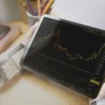 Hukum Trading Forex Menurut Islam: Halal atau Haram? - Tuwaga